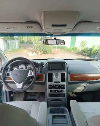 Chrysler Town &amp; Country cena 22000 przebieg: 254541, rok produkcji 2008 z Konin małe 92